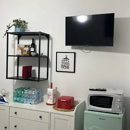 Marchese Di Montrone 126 Apartment *