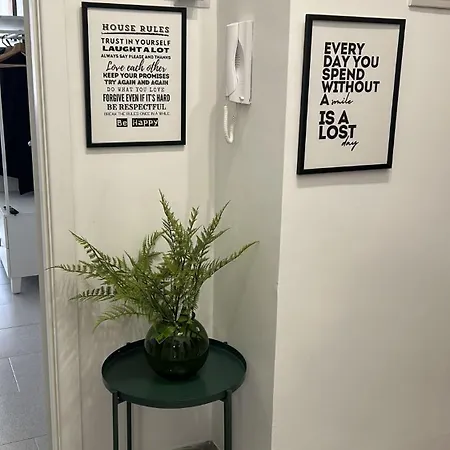 Marchese Di Montrone 126 * Bari