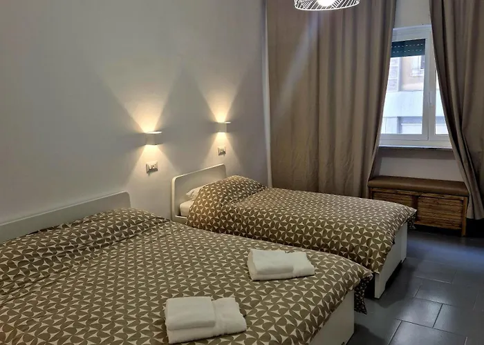 Marchese Di Montrone 126 Apartament