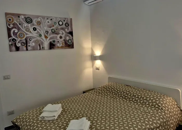 Marchese Di Montrone 126 *